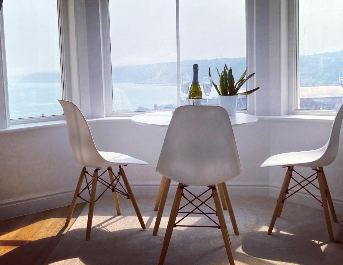 Seascape Scarborough Stunning Seaview Holiday Home Apartment מראה חיצוני תמונה