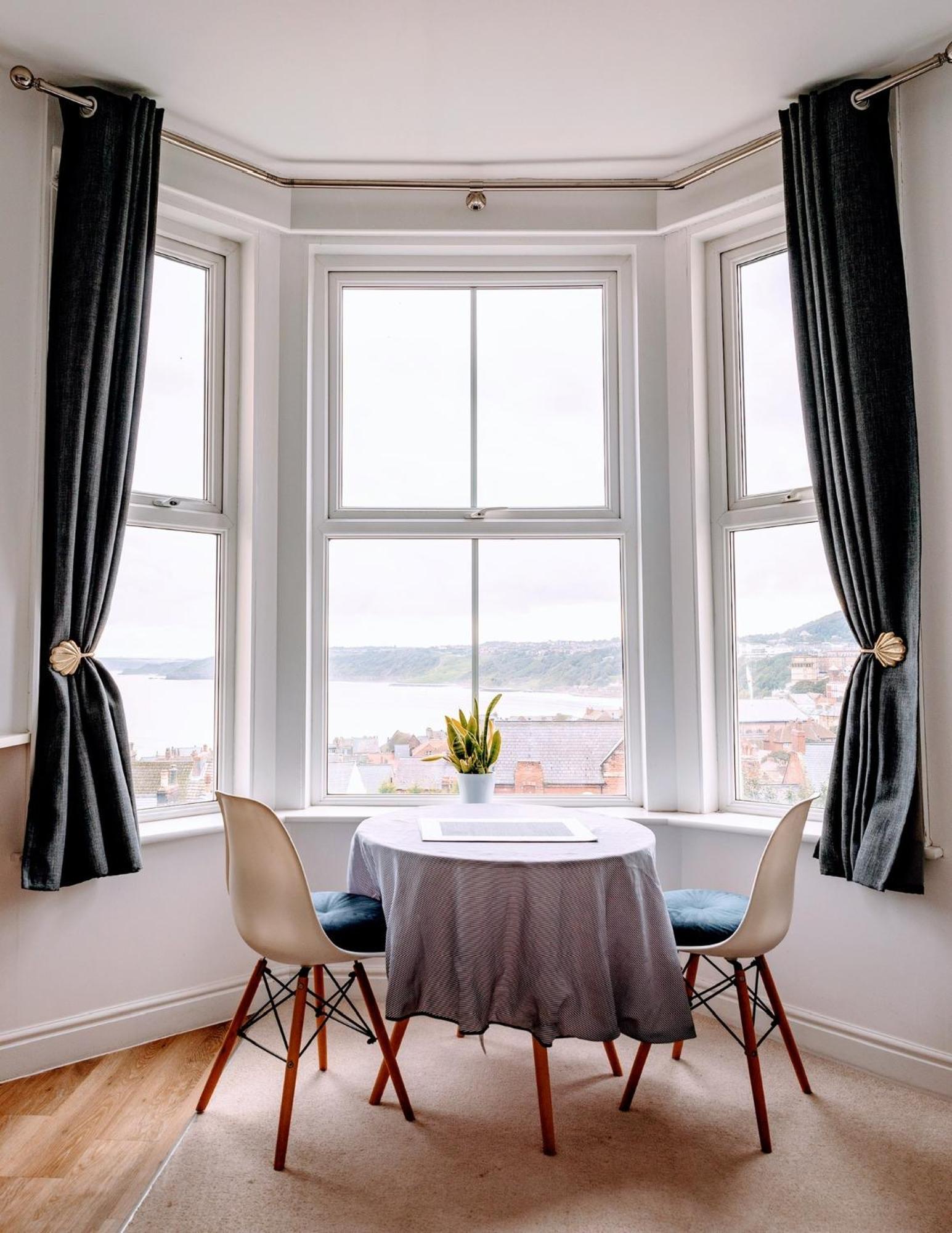 Seascape Scarborough Stunning Seaview Holiday Home Apartment מראה חיצוני תמונה