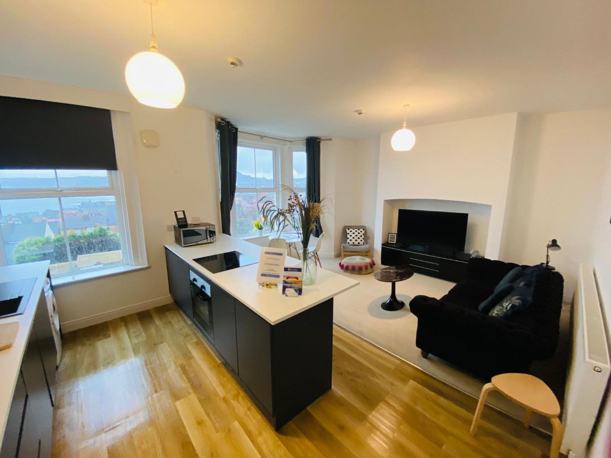 Seascape Scarborough Stunning Seaview Holiday Home Apartment מראה חיצוני תמונה
